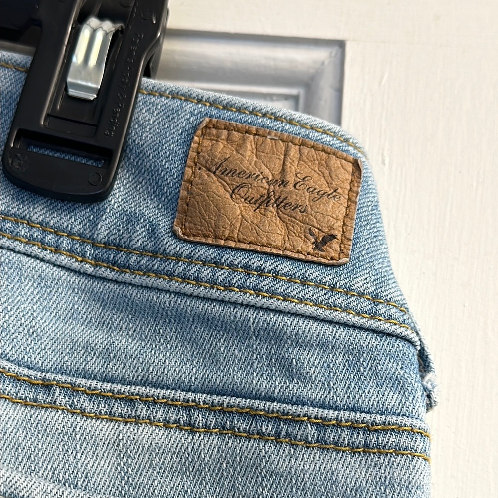 Women's American Eagle Jeans - Picture 7 of 8